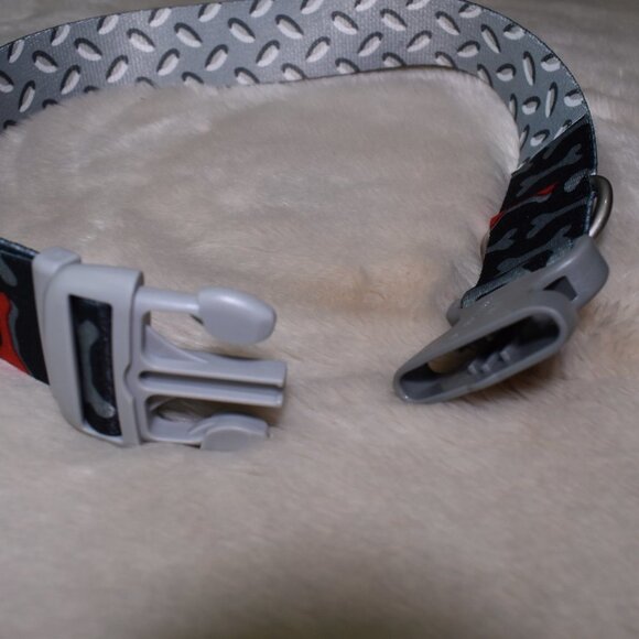 Sublime Large Dog Collar - Dog Bone Print -18"-26" - Picture 6 of 6